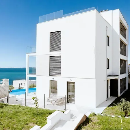 Apartina Boutique Апарт-отель Ртина