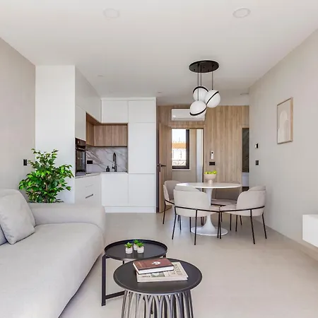 アパートホテル Apartina Boutique ルティナ