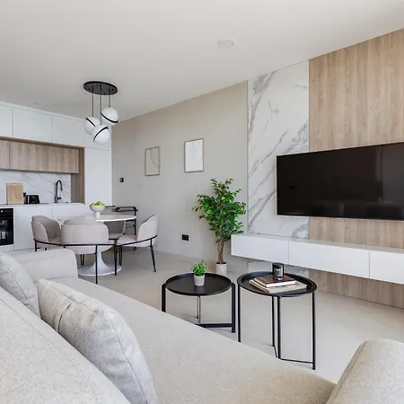 アパートホテル Apartina Boutique