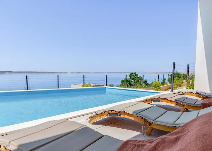 Ξενοδοχείο με διαμερίσματα Apartina Boutique 4*
